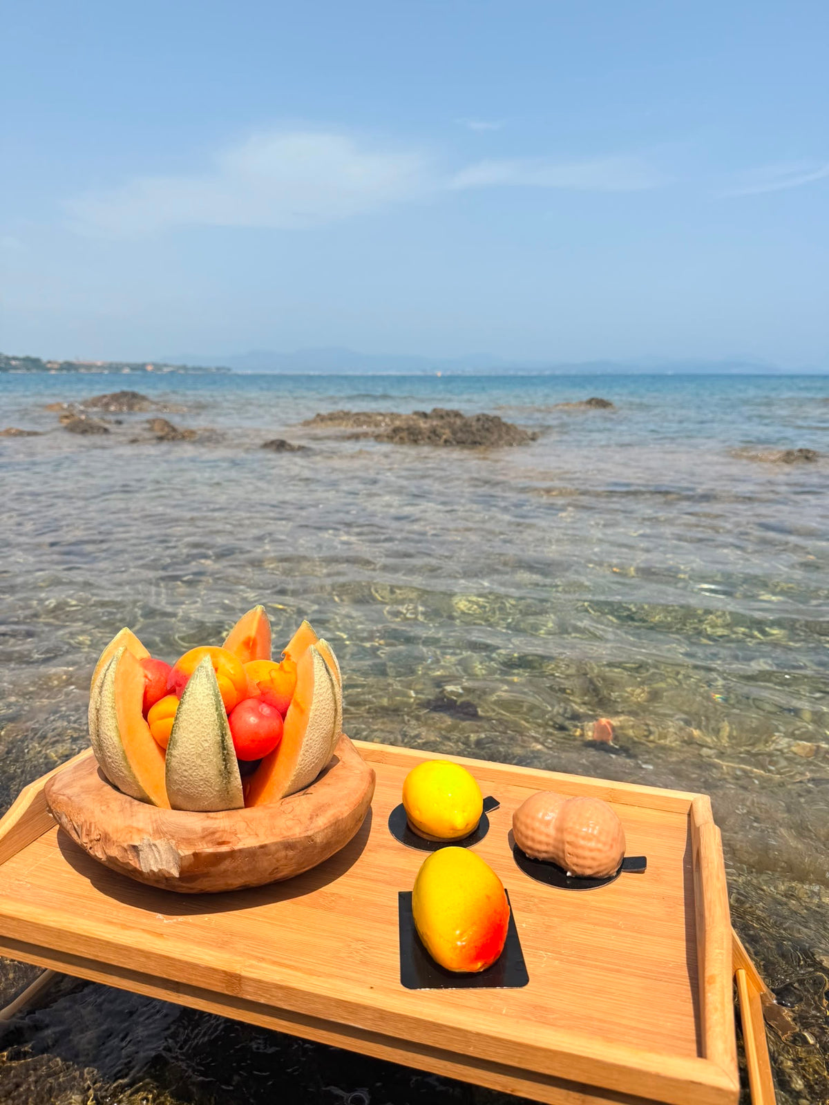 Les pieds dans l’eau | En exclusivité sur la Côte d'Azur